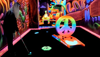Rock of Ages Blacklight Minigolf